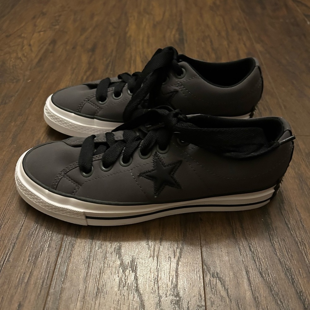 Converse One Star Puff Shoes Sneakers Dark Matter Gray Women’s Size 9 Men’s 7.5